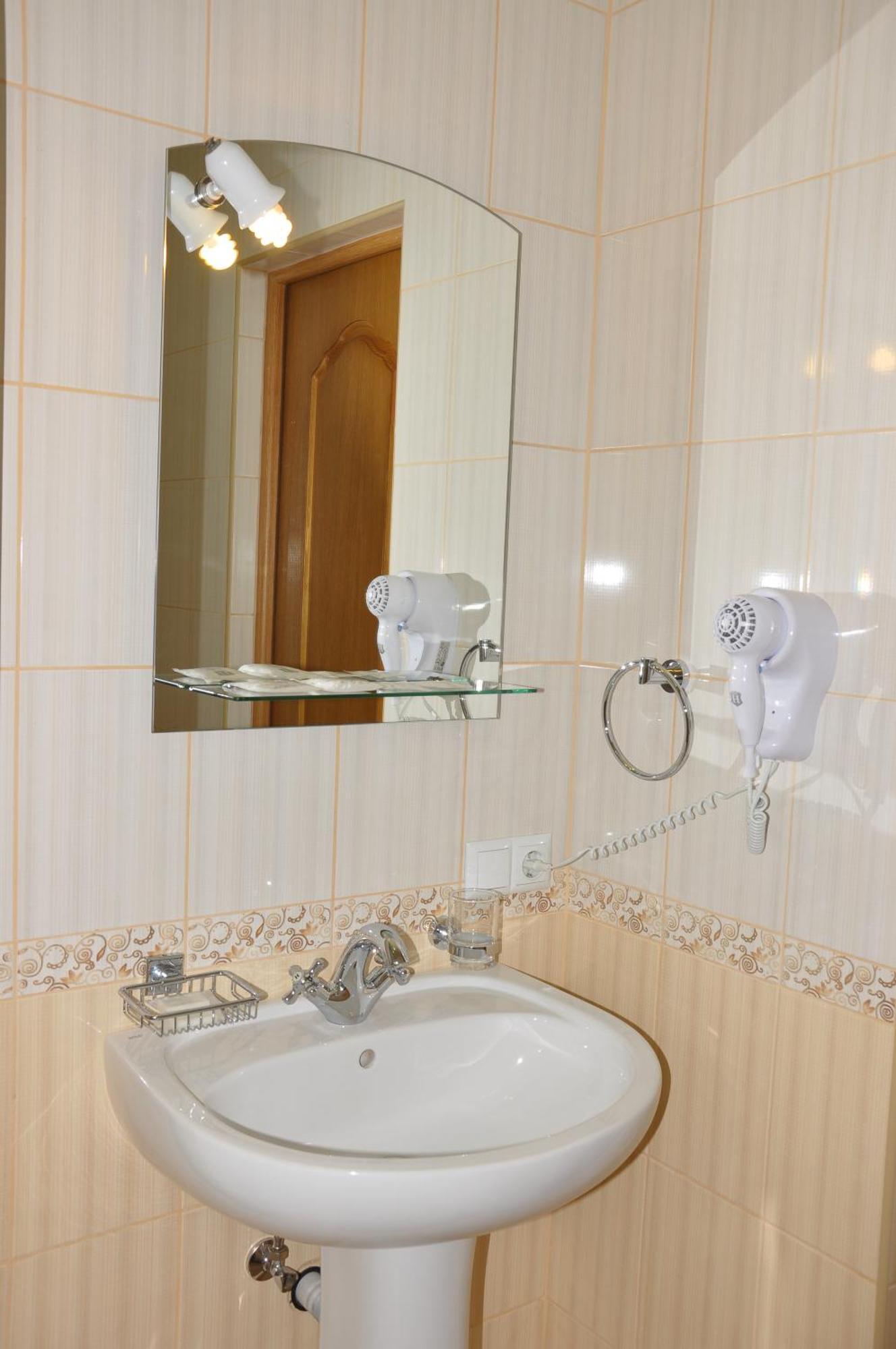 Focus Hotel Chust Zimmer foto