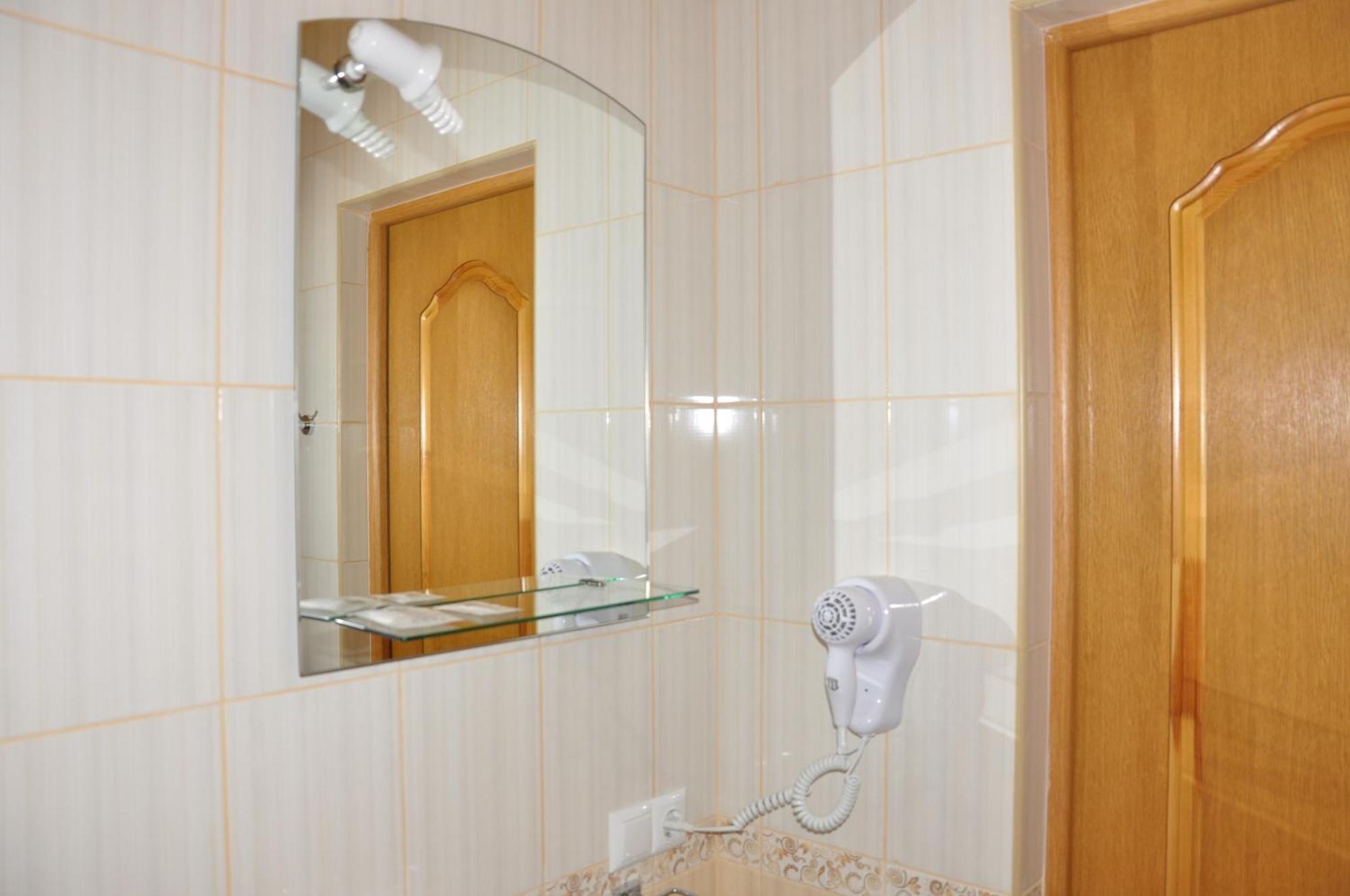 Focus Hotel Chust Zimmer foto