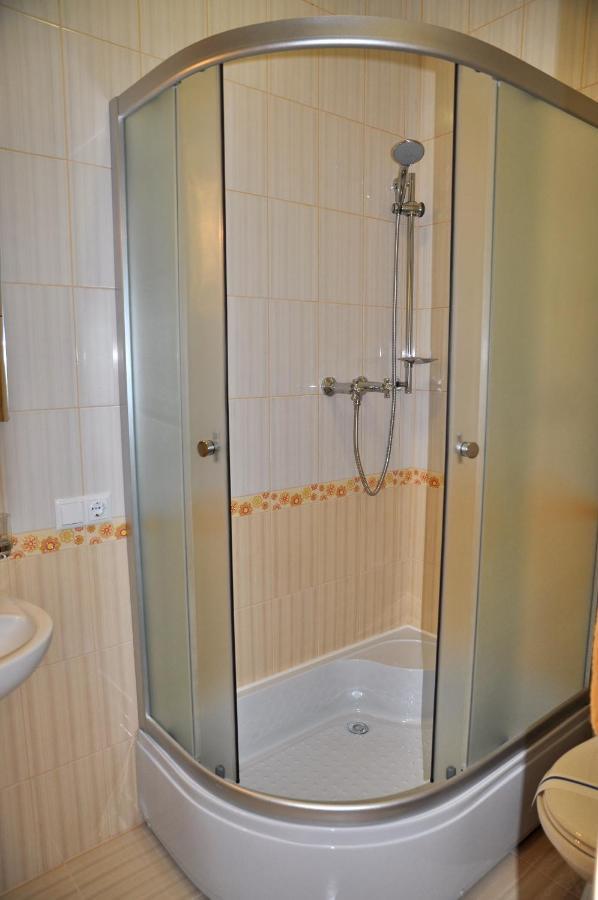 Focus Hotel Chust Zimmer foto